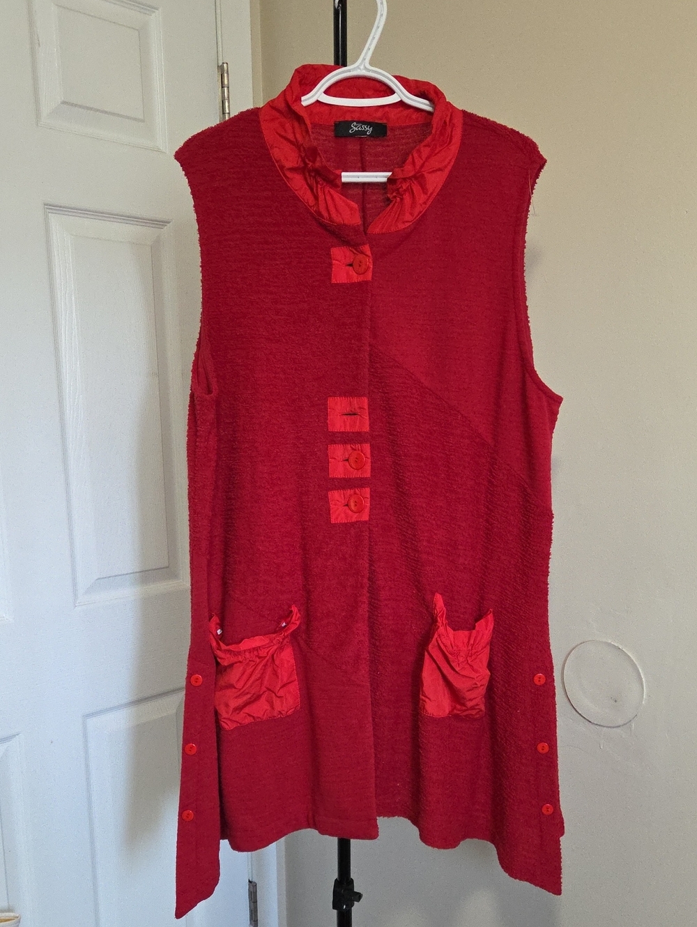 Ever Sassy Red Sleeveless Button-Front Knit Tunic